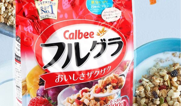 Ngũ cốc trái cây Calbee Nhật Bản