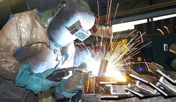 Thị trường lao động Ba Lan thiếu hụt nhiều thợ hàn xì